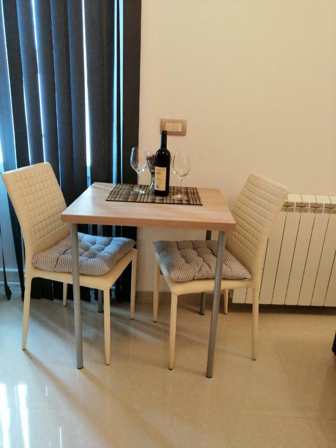 Studio Apartman Irena 2 비엘라 외부 사진