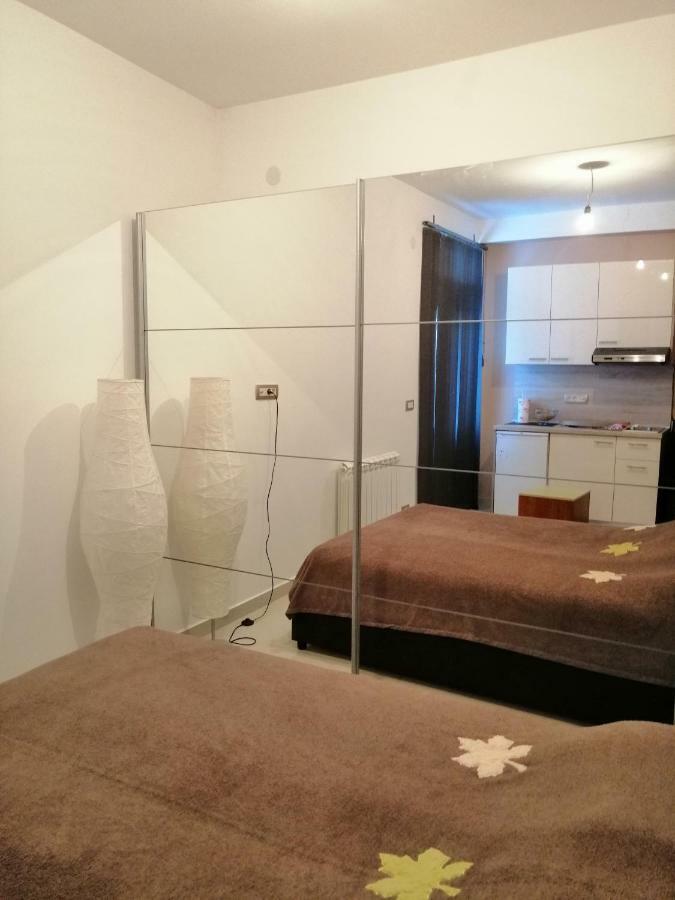 Studio Apartman Irena 2 비엘라 외부 사진